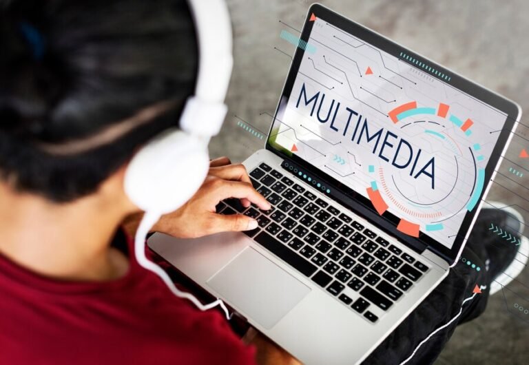 FMyBrainsOut: A Hub for Creative and Unfiltered Content
